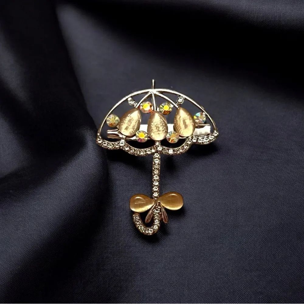 🤯5/$25🤯 Champagne Color Moon Glow Aurora Borealis Rhinestone Unbrella…